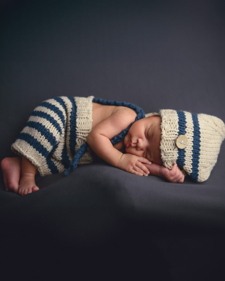 Newborn portrait by WillanderPhoto